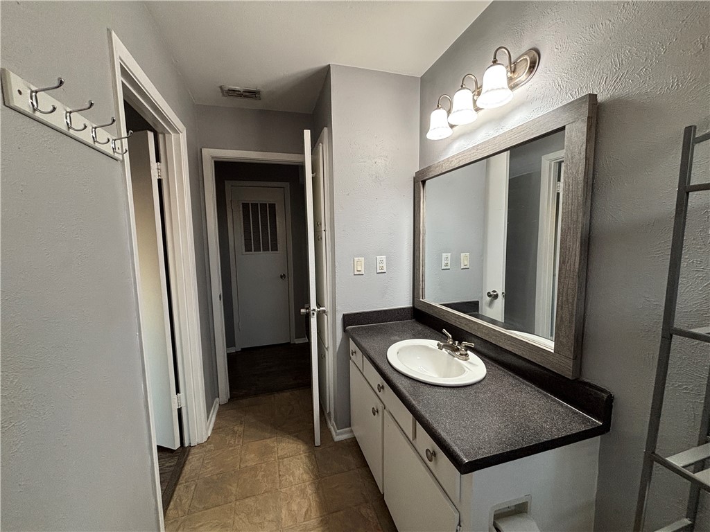 6207 Hidden Property Photo 17