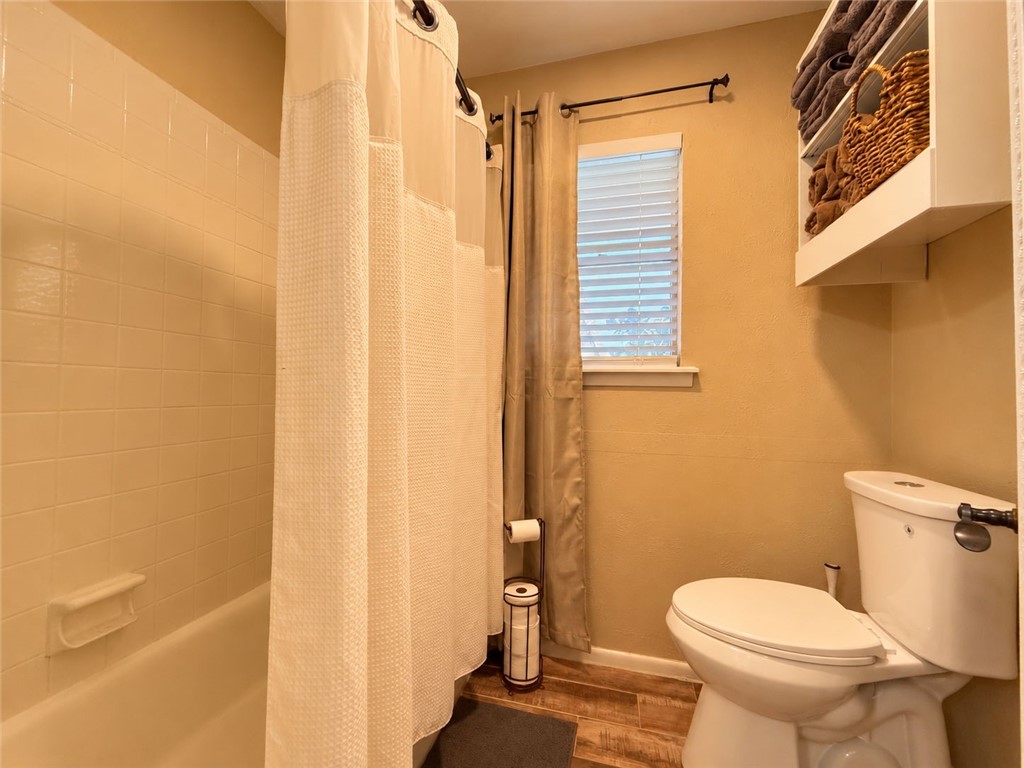 4318 Congressional Dr Property Photo 29