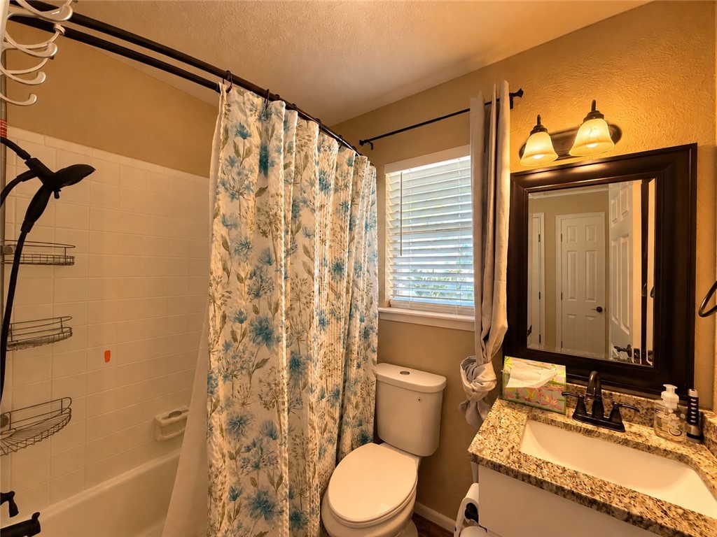 4318 Congressional Dr Property Photo 40