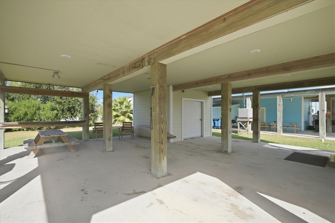 634 Dolphin Cir Property Photo 30
