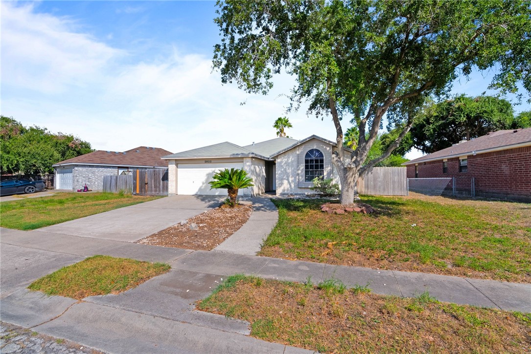 2822 Saint Peter St Property Photo 3