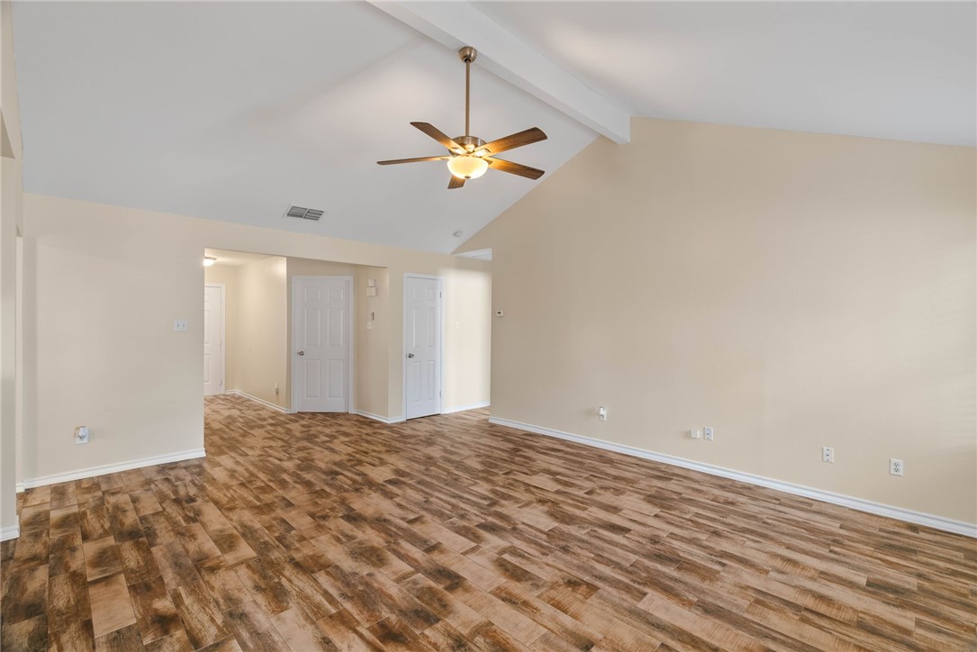 2822 Saint Peter St Property Photo 9