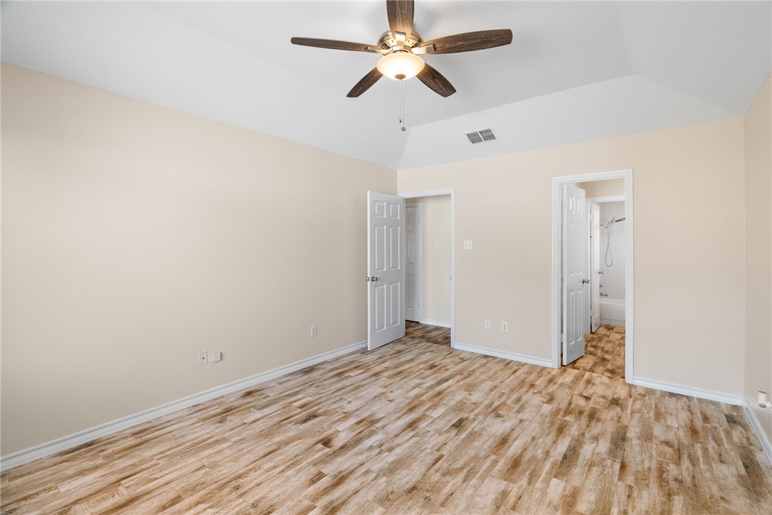 2822 Saint Peter St Property Photo 11