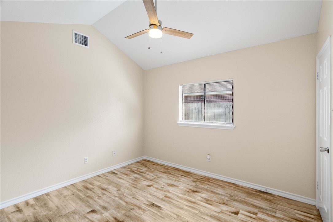 2822 Saint Peter St Property Photo 16
