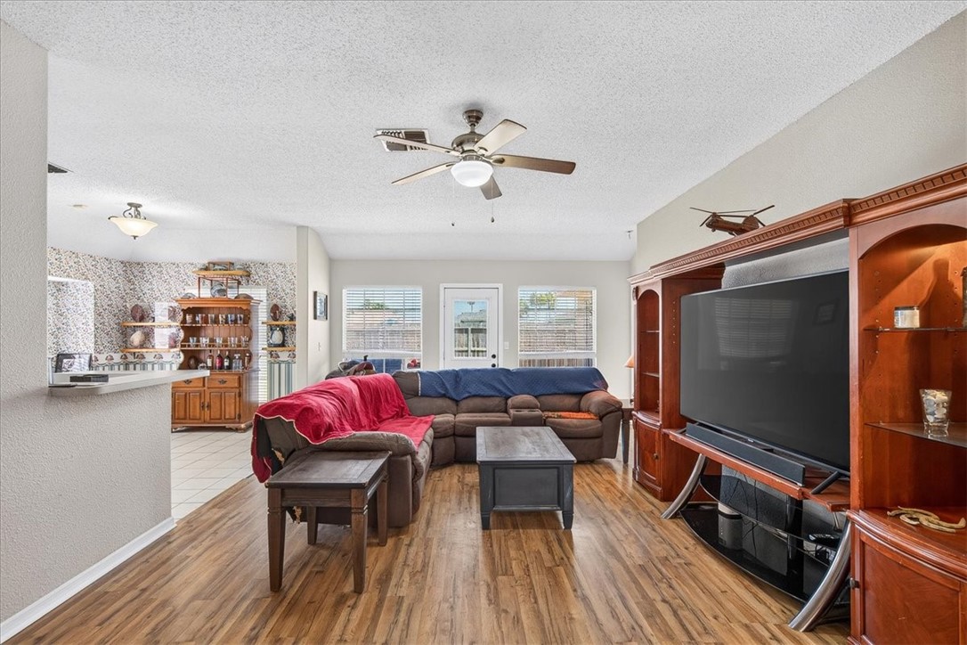 13914 Laffite Dr Property Photo 4