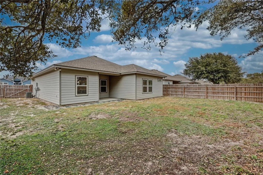 1989 Admiral Property Photo 26