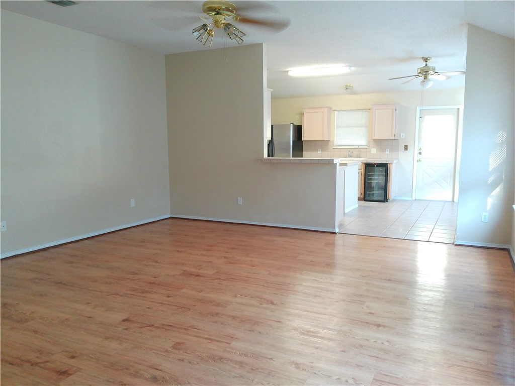 7837 Wolf Dr Property Photo 4