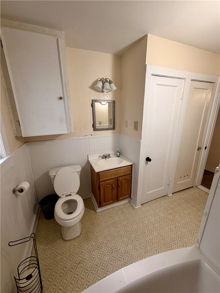 207 W Houston Property Photo 19