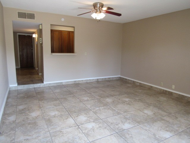 2725 Santa Fe St B Property Photo 3
