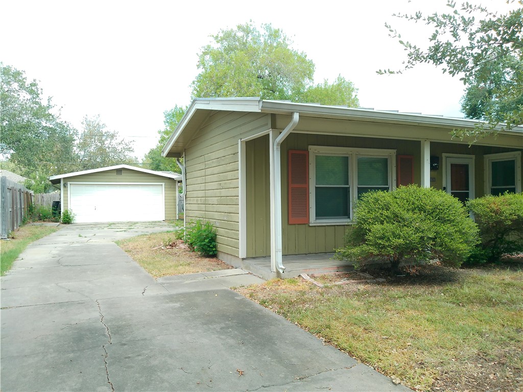 522 Pasadena Pl Property Photo 2