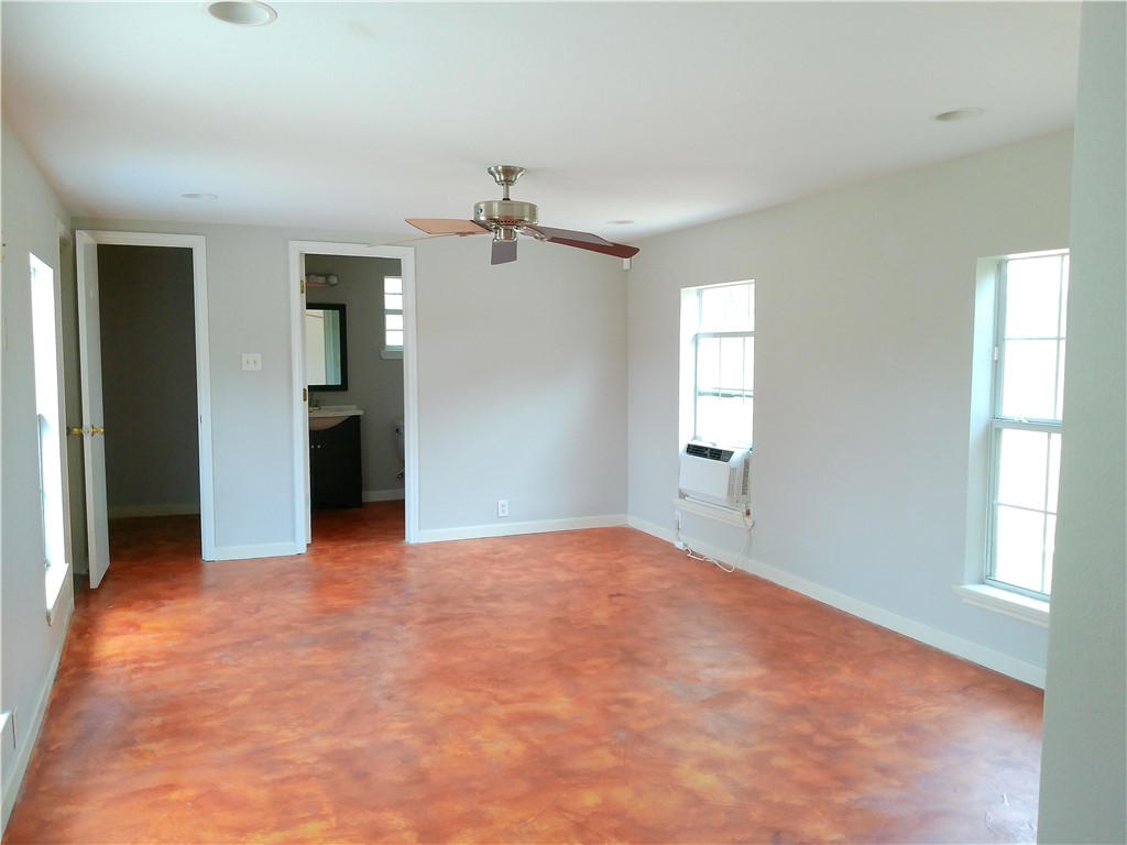522 Pasadena Pl Property Photo 11