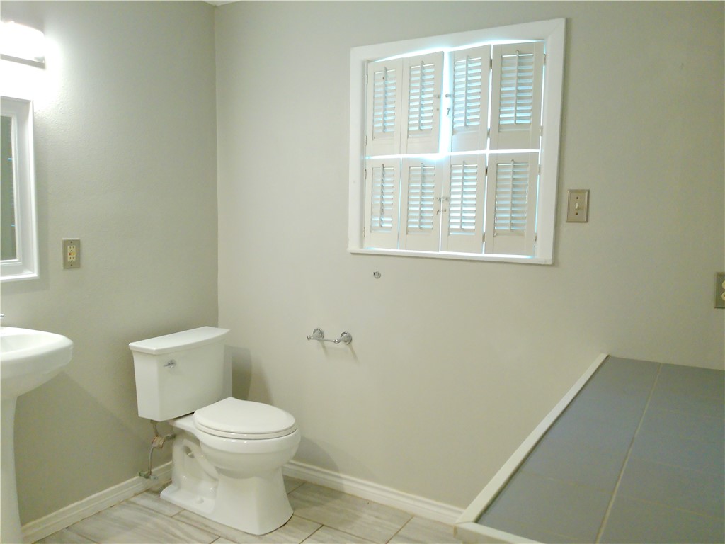 522 Pasadena Pl Property Photo 21