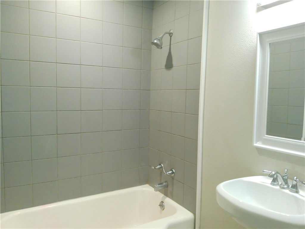 522 Pasadena Pl Property Photo 22