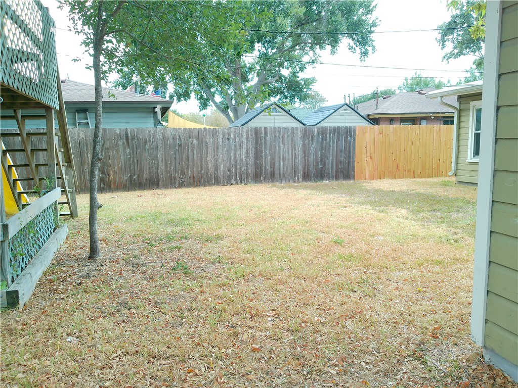 522 Pasadena Pl Property Photo 25
