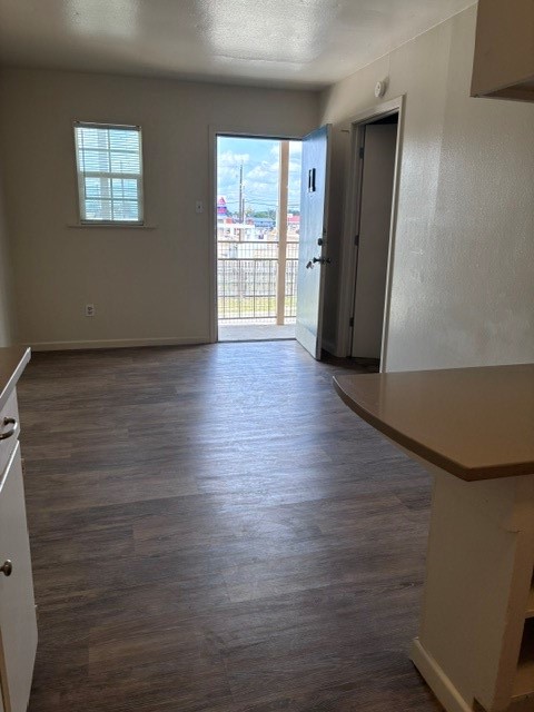 711 W King Ave 11 Property Photo 2