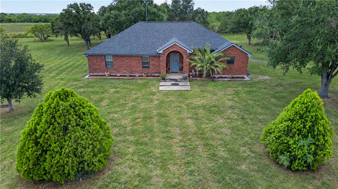 246 County Road 3681 Property Photo 3