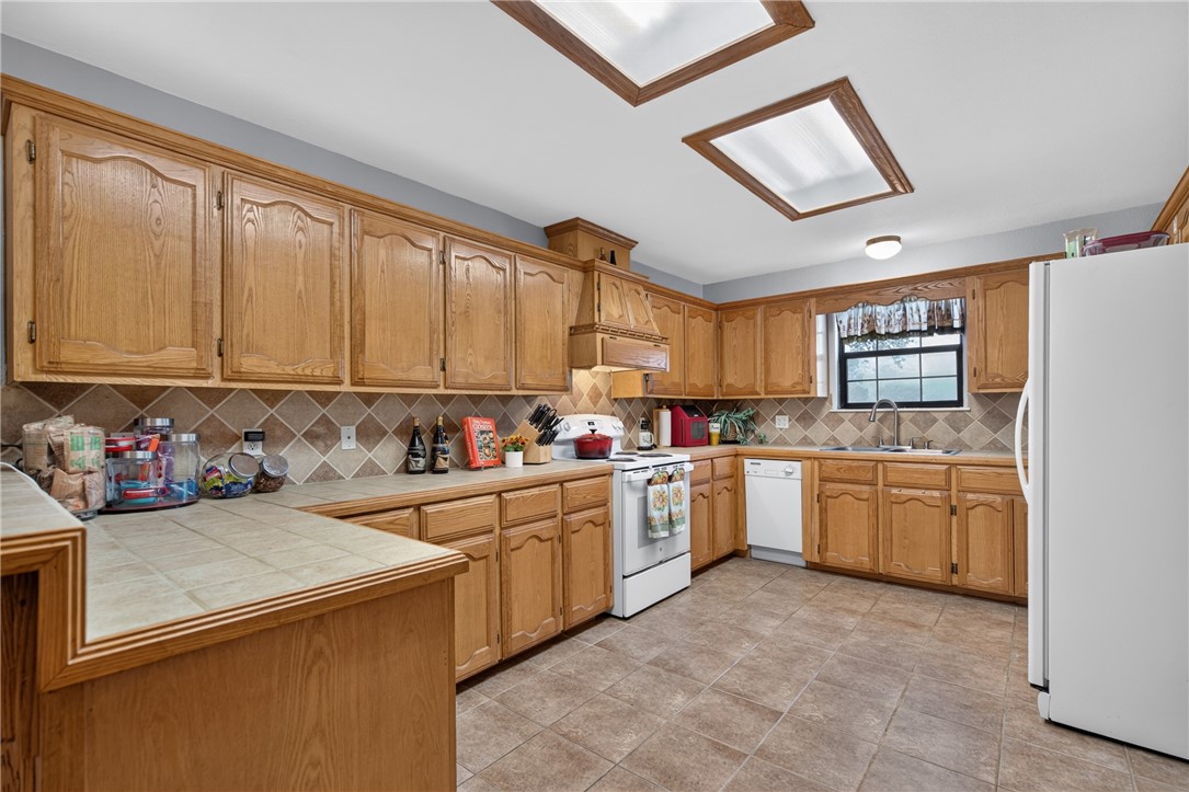 246 County Road 3681 Property Photo 11