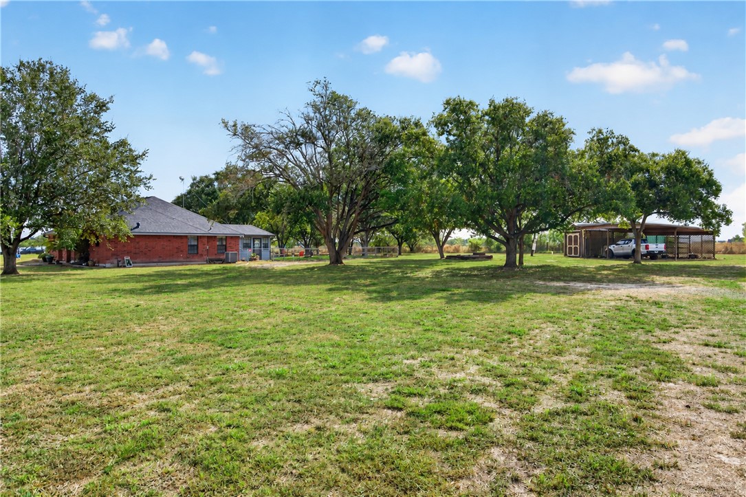 246 County Road 3681 Property Photo 29