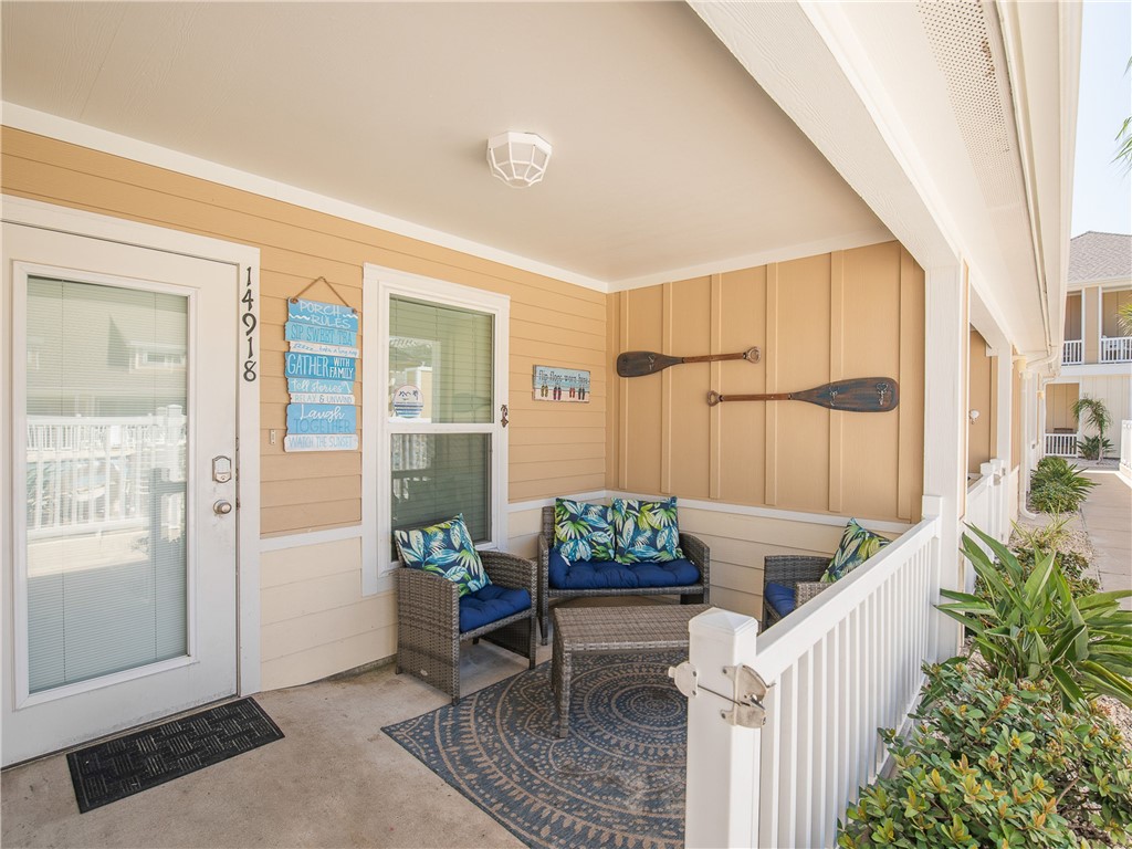 14918 Island Village Dr Property Photo 3