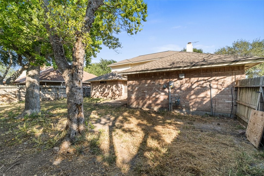 214 Sandpiper Dr Property Photo 4