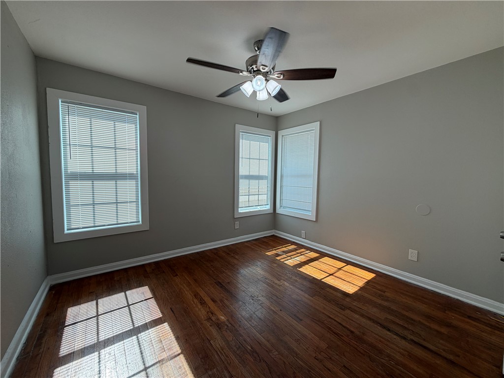 4809 Rogerson Dr Property Photo 4