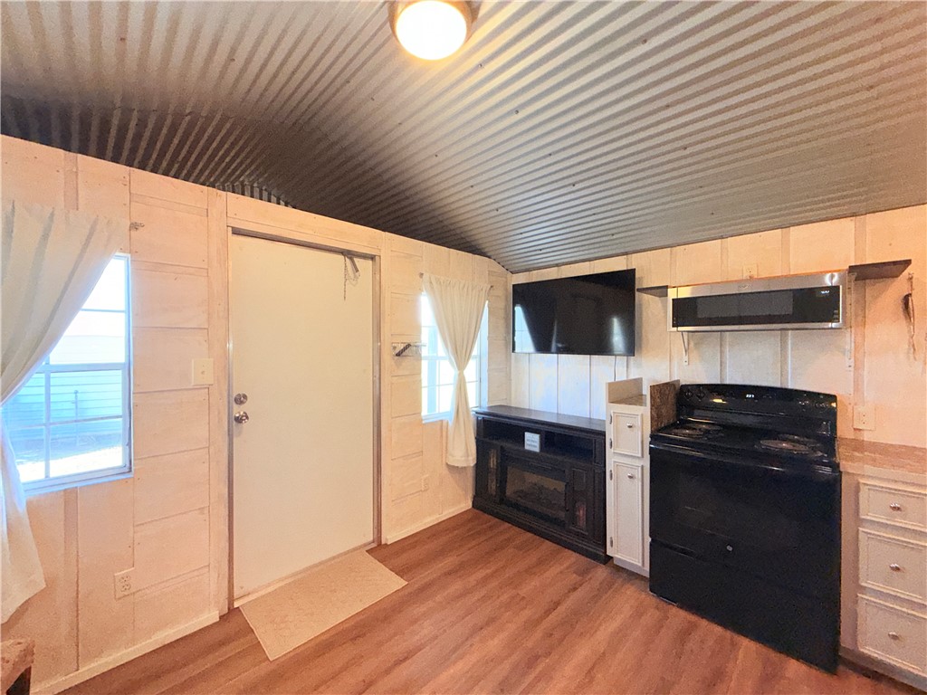 137 Fm 1360 Property Photo 4