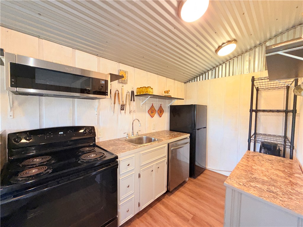 137 Fm 1360 Property Photo 8