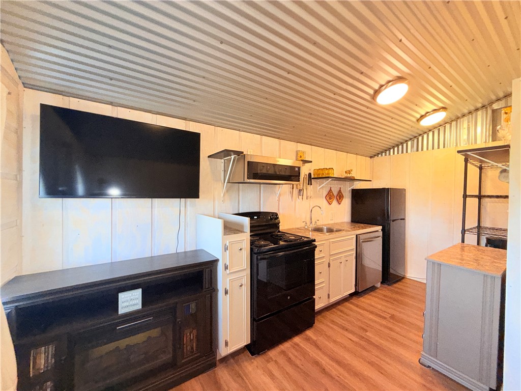 137 Fm 1360 Property Photo 10