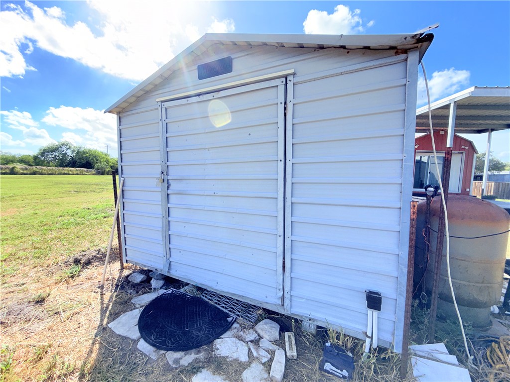 137 Fm 1360 Property Photo 28