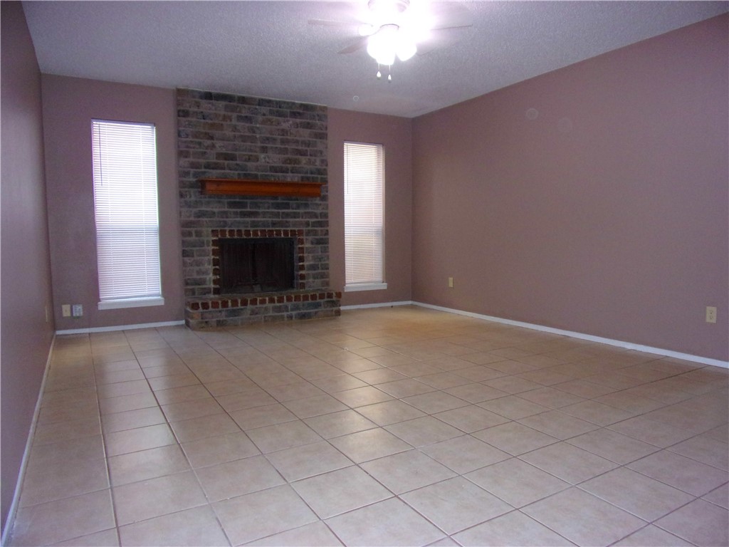 6621 Rhine Dr A Property Photo 3