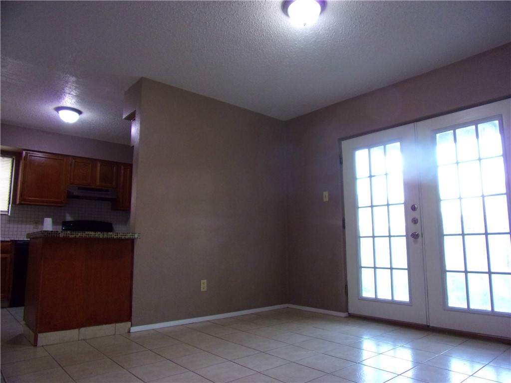 6621 Rhine Dr A Property Photo 7