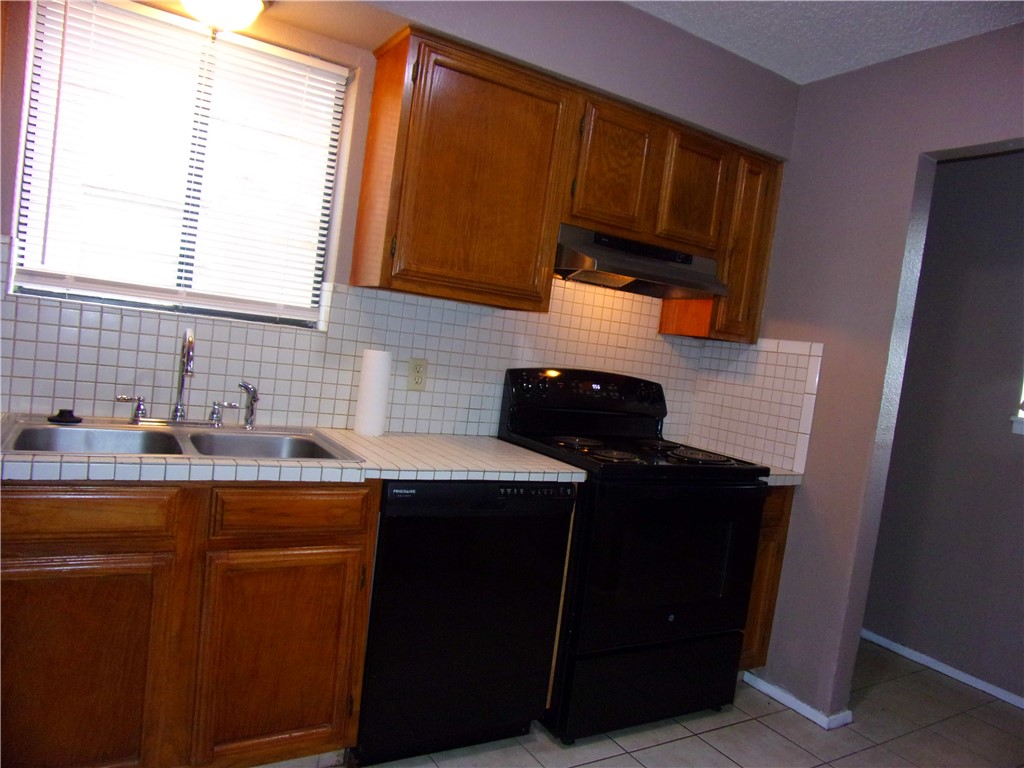 6621 Rhine Dr A Property Photo 10
