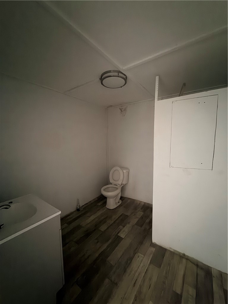 309 Laurel St Property Photo 4