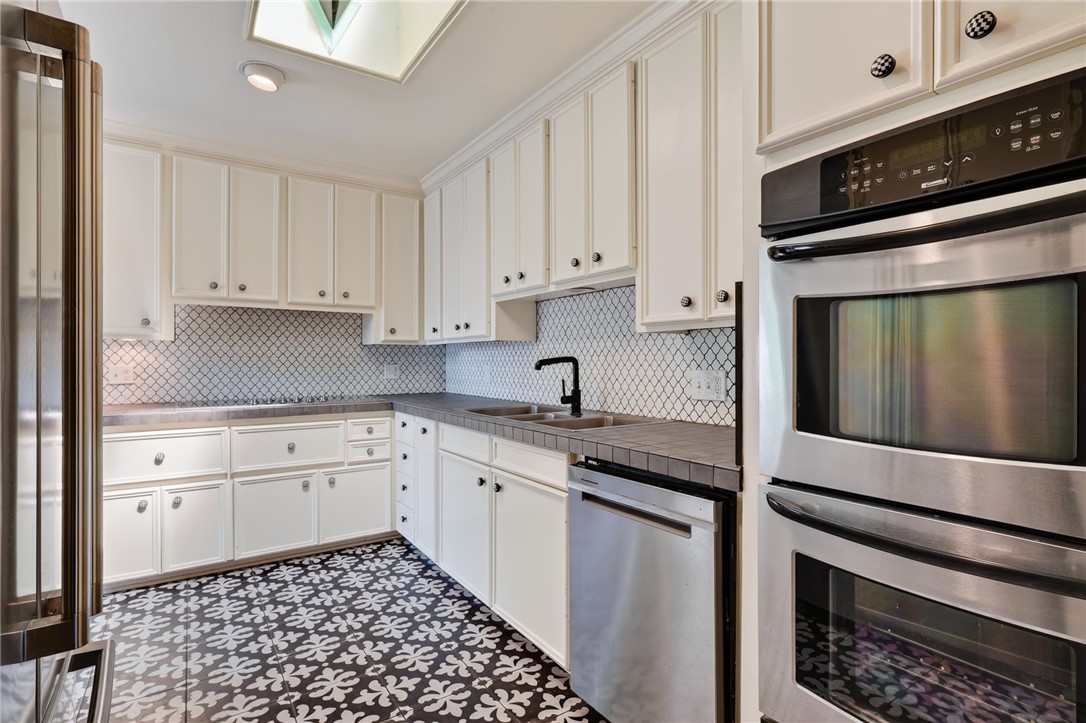 242 Rosebud Ave Property Photo 15