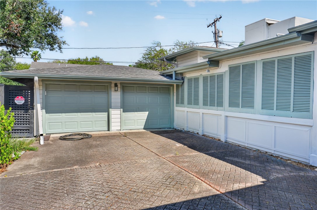 242 Rosebud Ave Property Photo 33