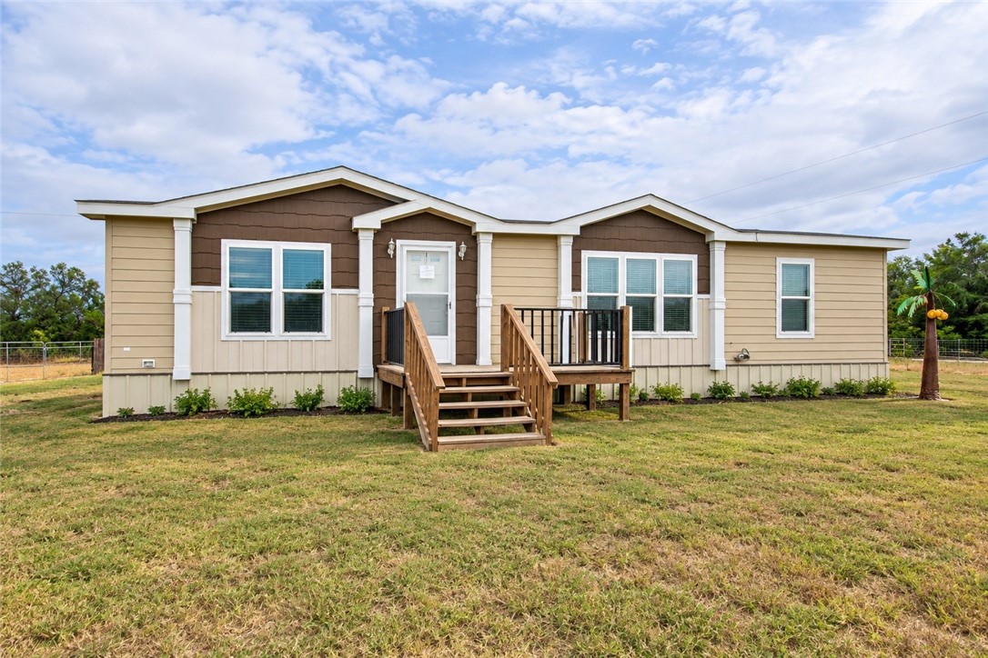 124 Fm 1545 Property Photo 1