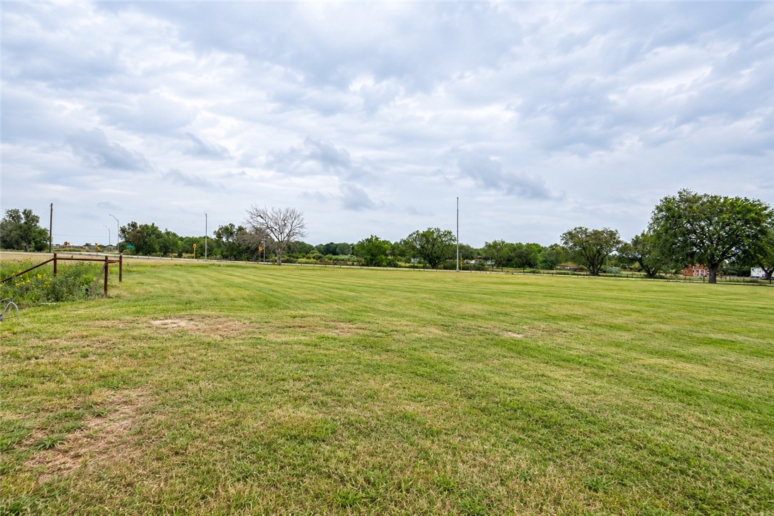 124 Fm 1545 Property Photo 12