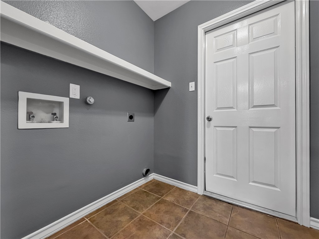 326 Oleander Ave A Property Photo 15