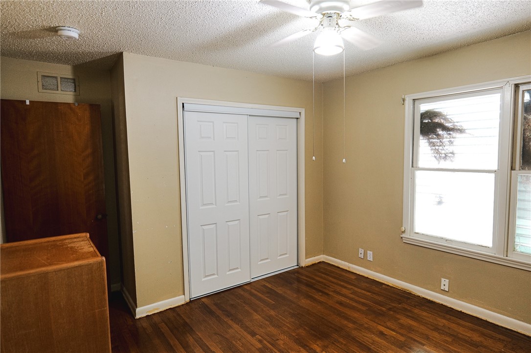 4814 Alice St Property Photo 9