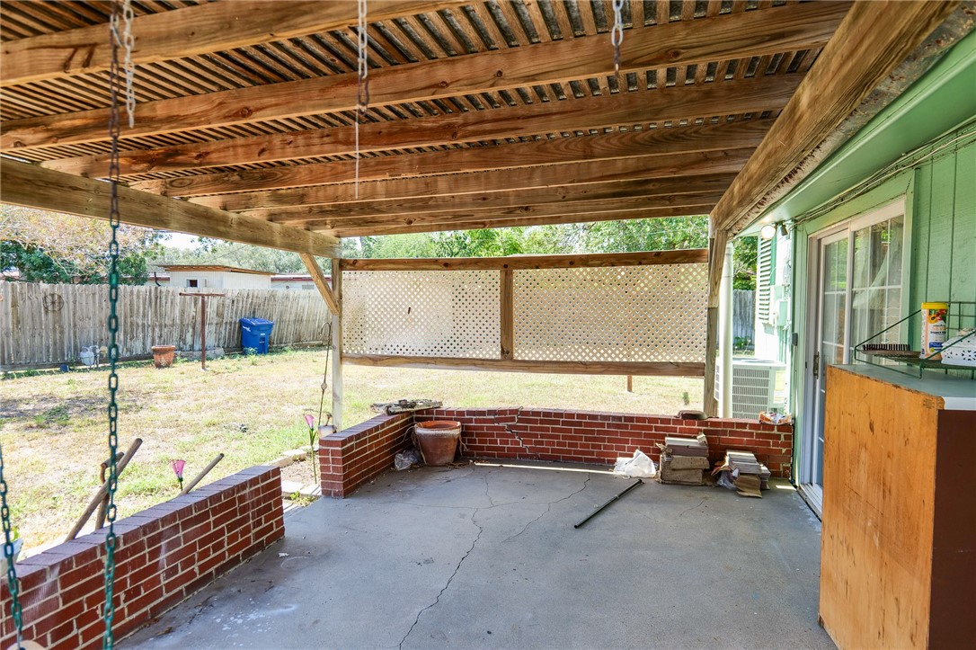 4814 Alice St Property Photo 24