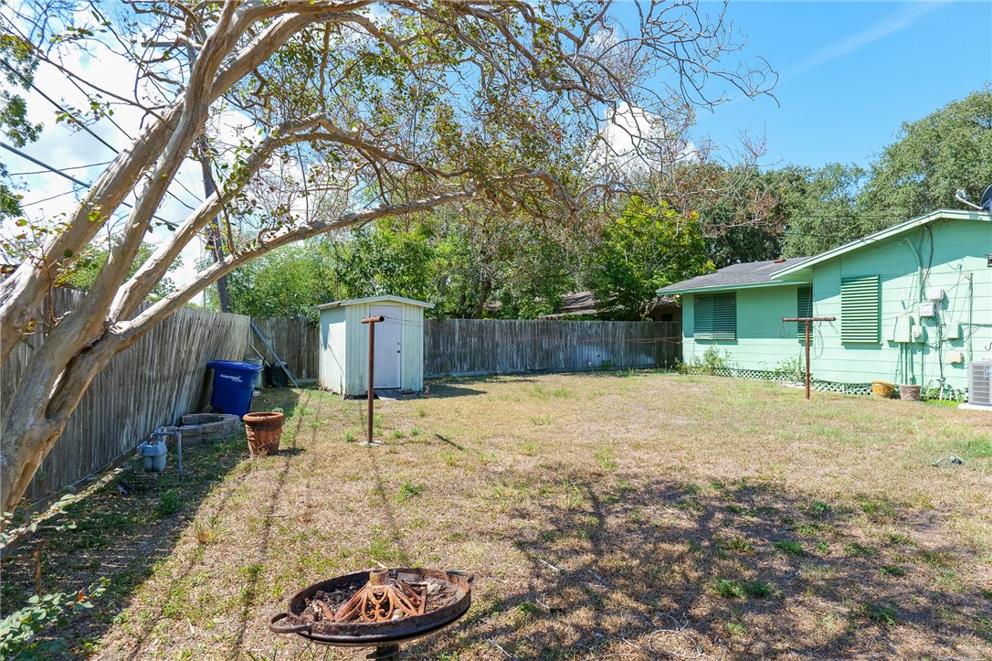 4814 Alice St Property Photo 26