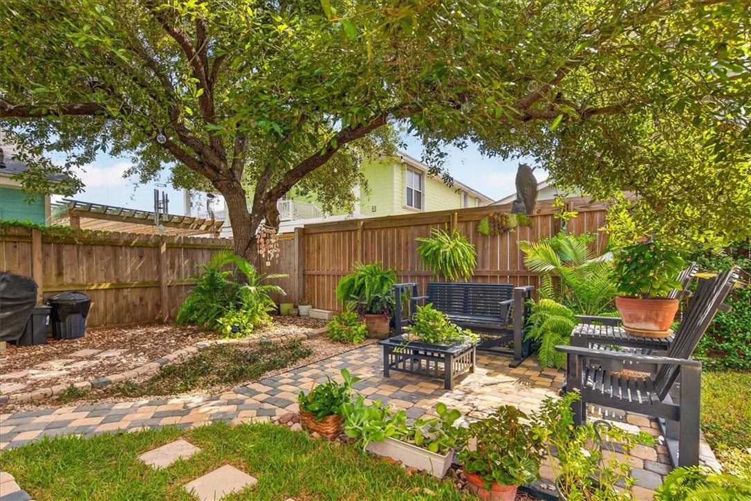 525 Lighthouse Channel Property Photo 27