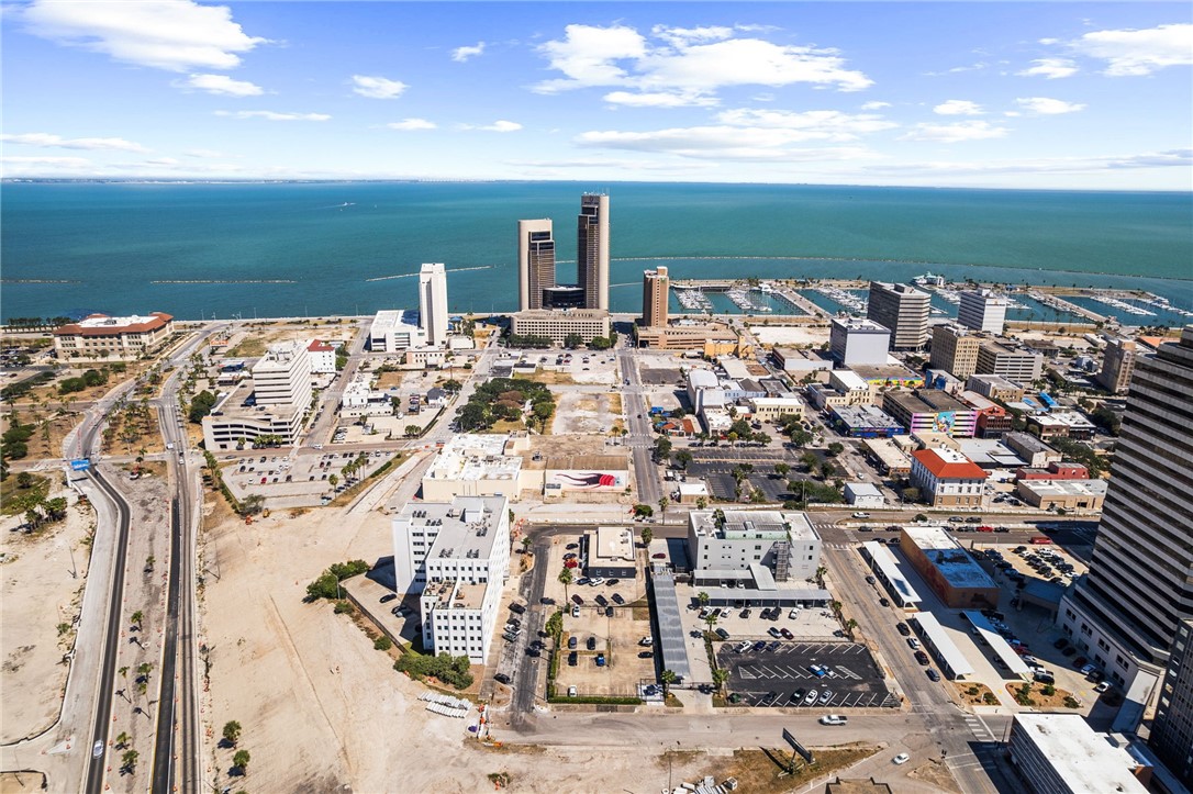 901 N Upper Broadway St 201 Property Photo 38