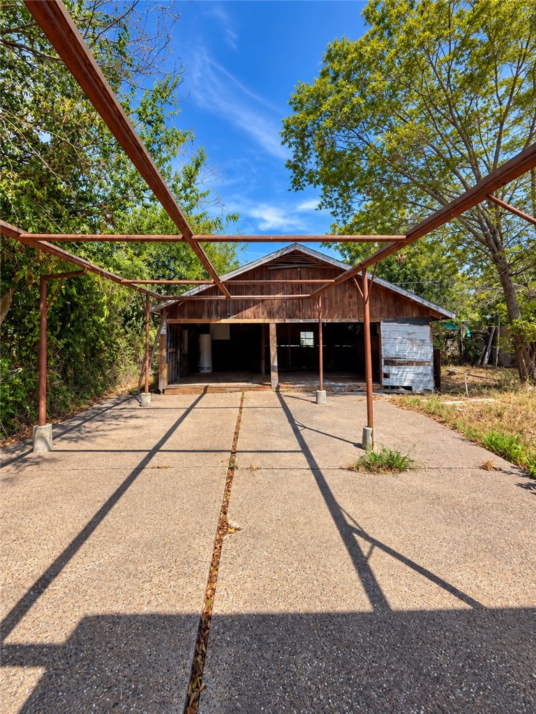 1410 17th Property Photo 15