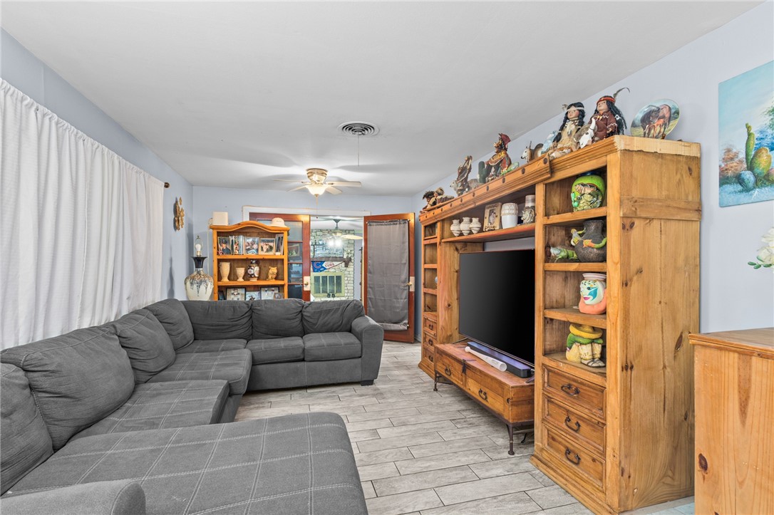 3222 Casa De Palmas Dr Property Photo 11
