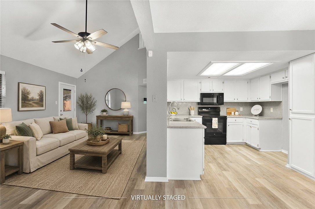 905 Saint Bernard St Property Photo 11