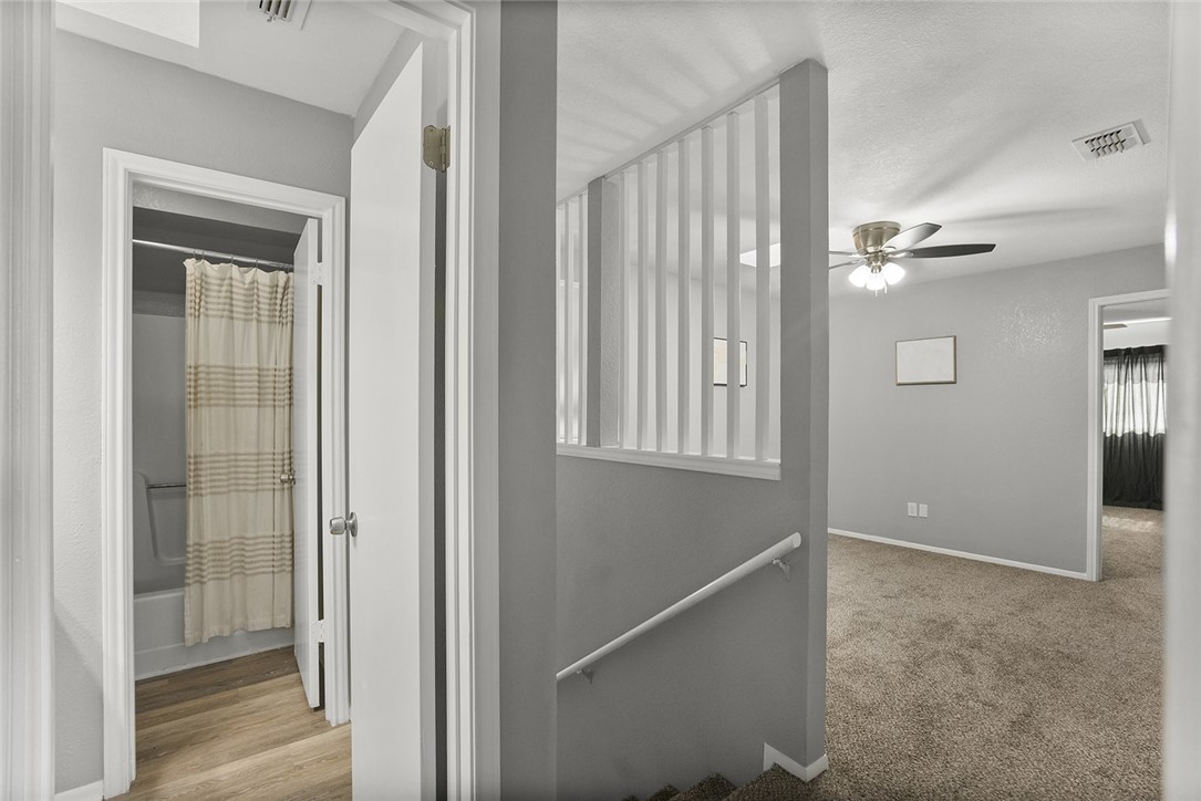905 Saint Bernard St Property Photo 23
