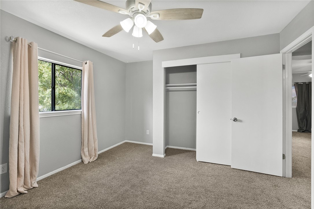 905 Saint Bernard St Property Photo 26