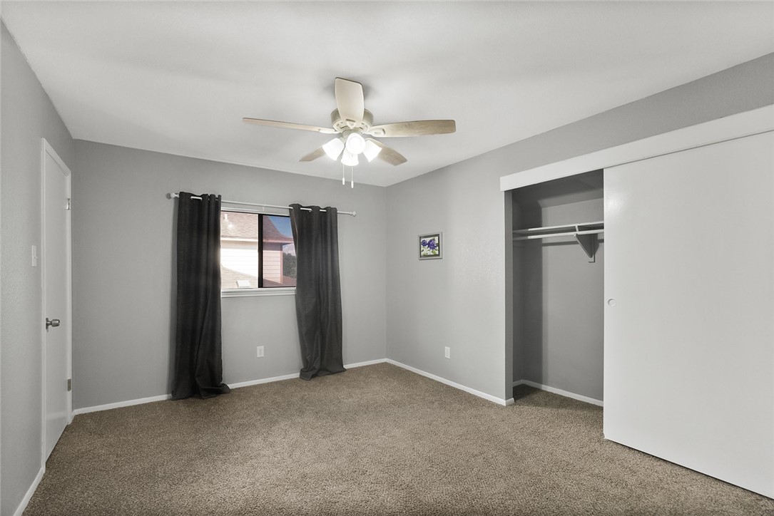 905 Saint Bernard St Property Photo 28