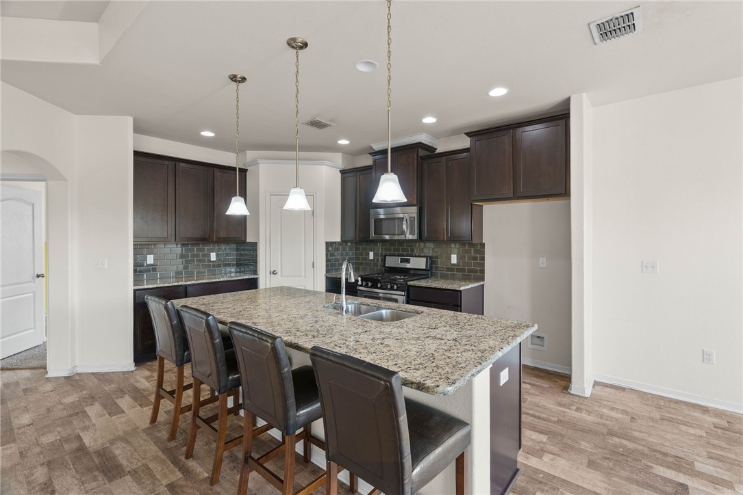 103 Beacon Lane Property Photo 8